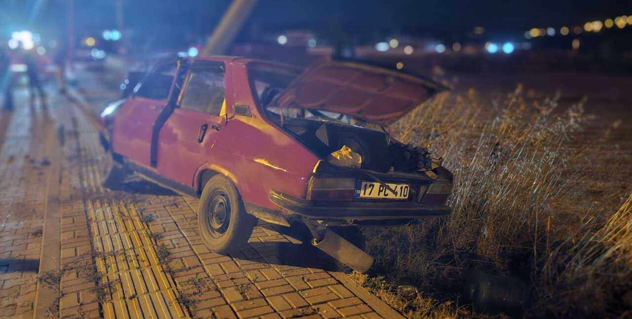 Dört kişilik aileye otomobil çarptı! 5 yaşındaki Masal Çelik öldü 1